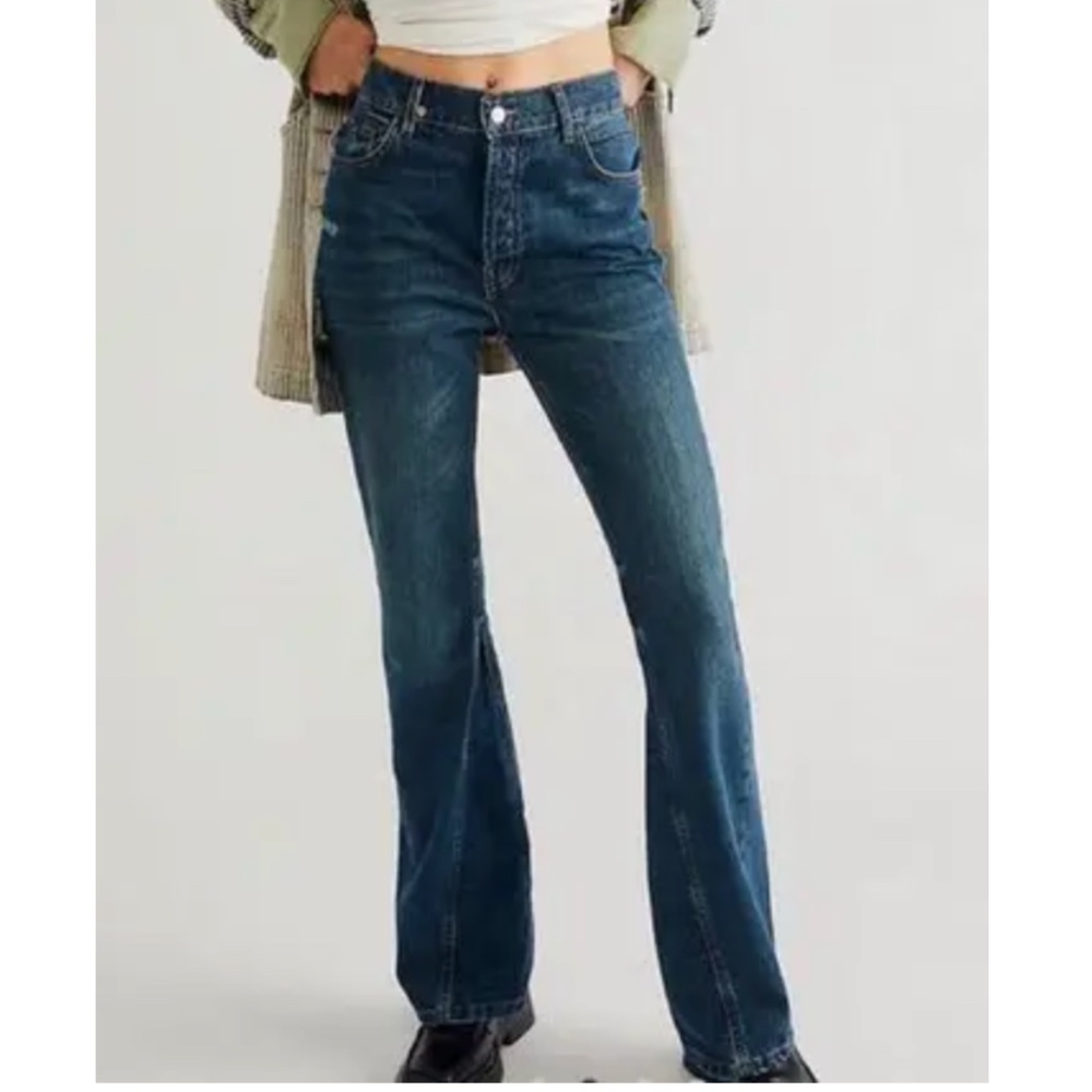 We the Free Serafin High Rise Slim Boot Cut Jeans Size 33